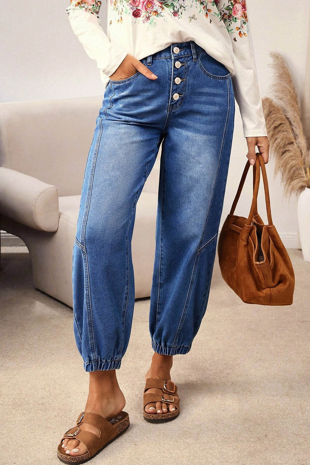 cloudease-tapered-loose-fit-jeans-women