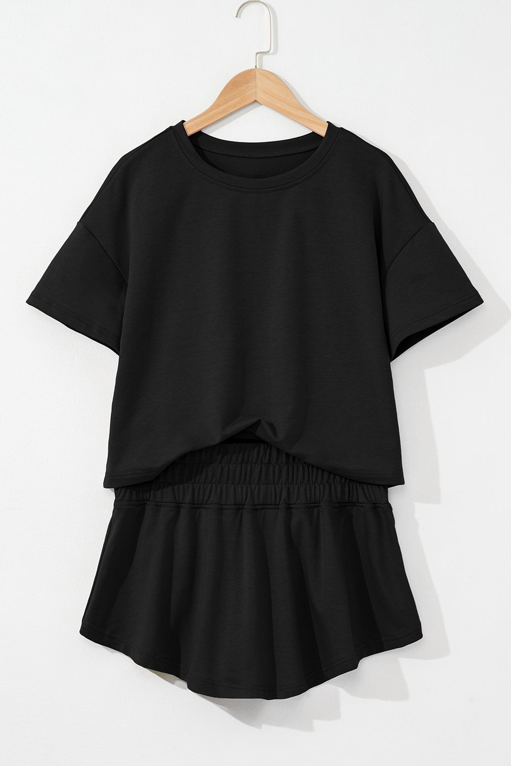 black-cropped-tee-high-waist-skirt-set